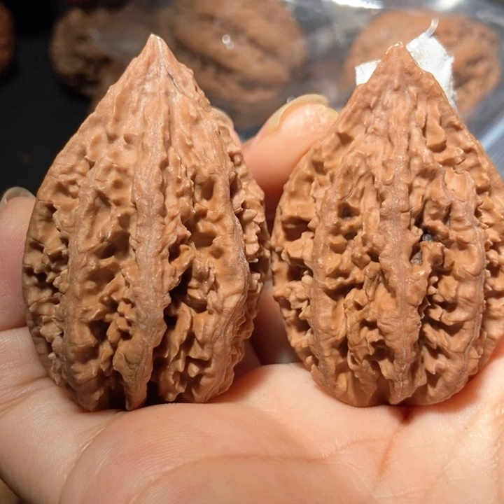 文玩核桃把件东北楸子小雪131