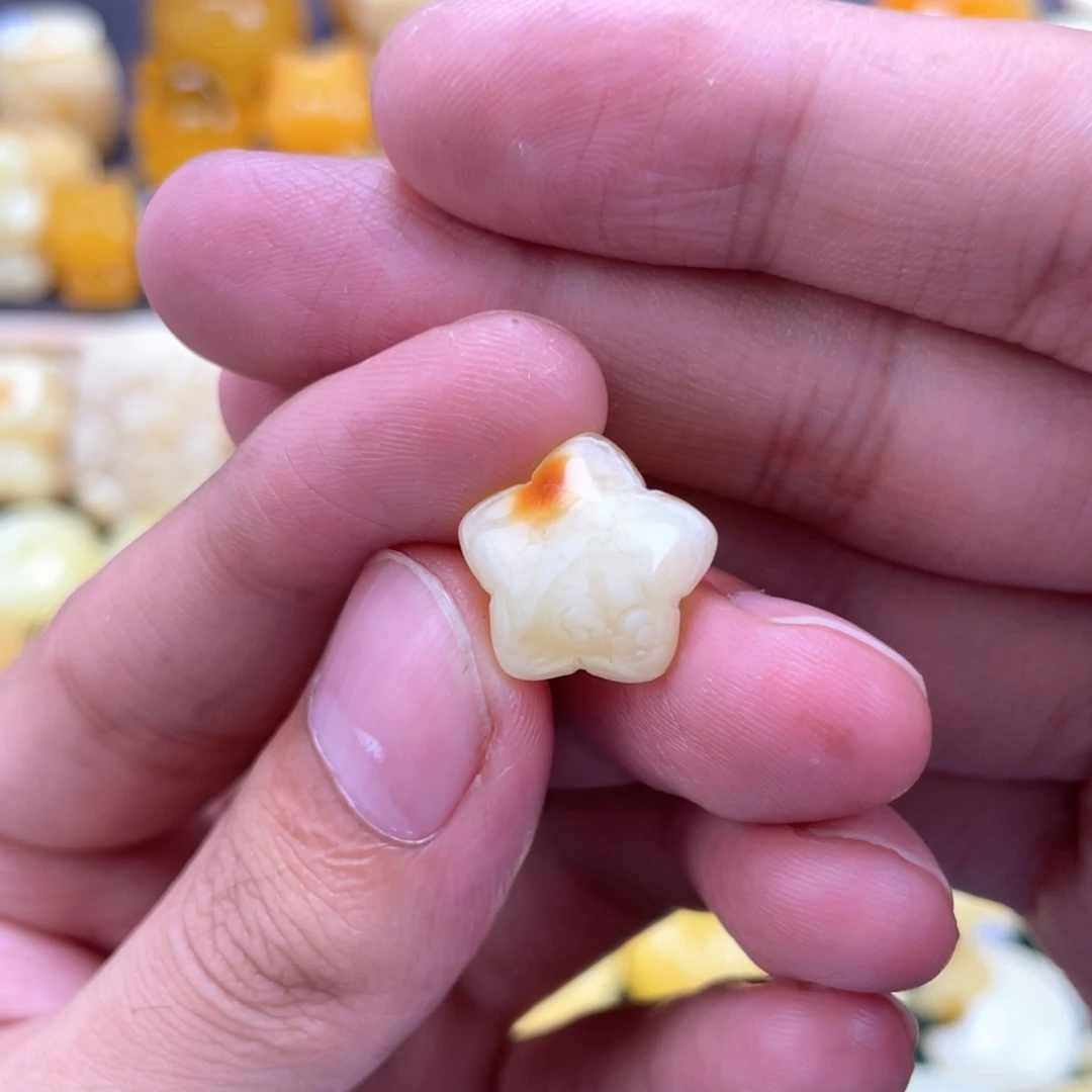 琥珀未镶嵌裸石蜜蜡