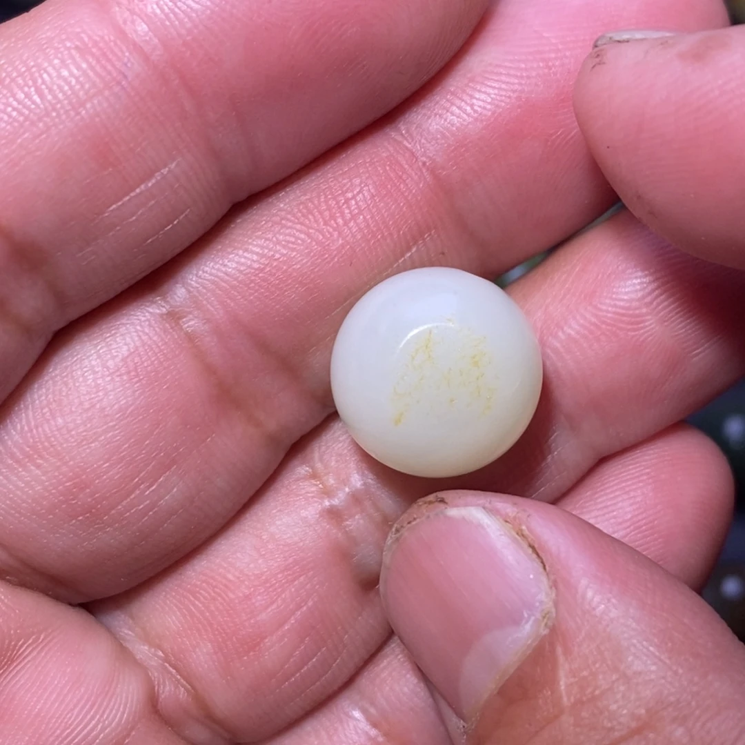 @***K和田玉未镶嵌珠宝半成品