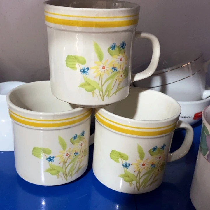 瓷片炻器瓷茶杯三个