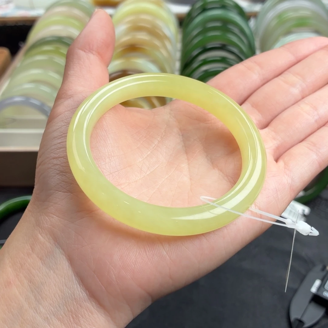 和田玉未镶嵌手镯-先到先得！冰底鸡油黄微瑕捡大漏10号