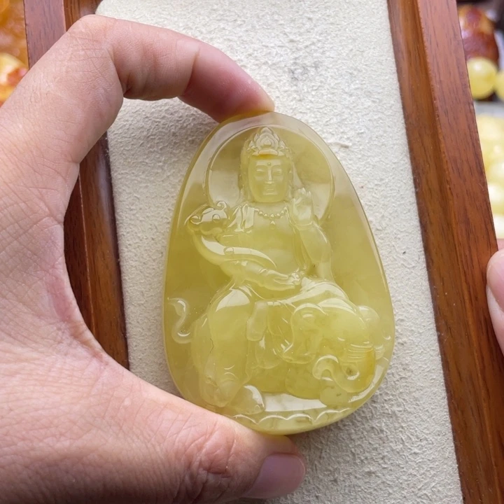 琥珀未镶嵌颈饰天然琥珀蜜蜡