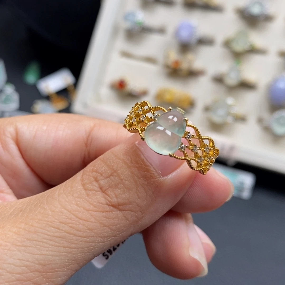 秋***程翡翠银S925镶嵌戒指