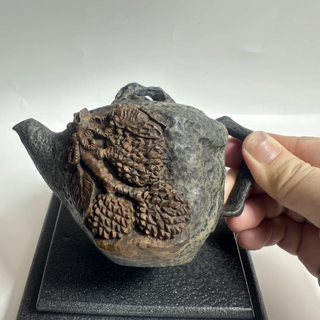孤品.冰碛岩手工雕刻茶器《红荔伴茶》