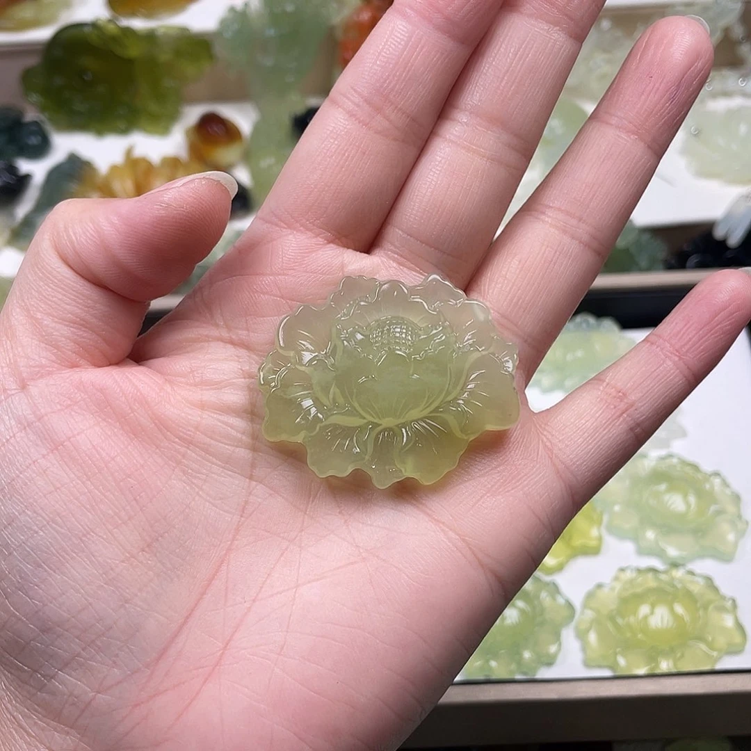 凉***音蛇纹石玉未镶嵌颈饰
