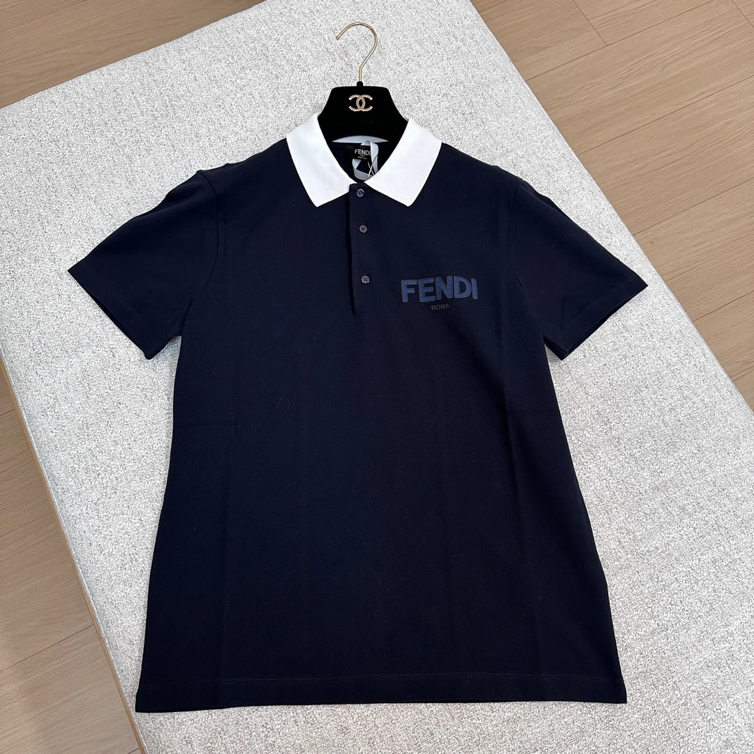 全新未使用 FENDI/芬迪 藏蓝色Polo衫 s码 01534