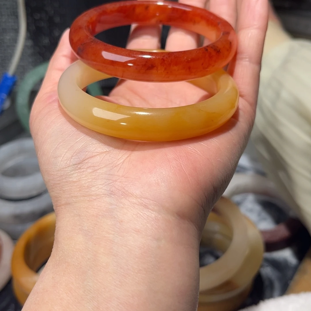 程***呀石英质玉（金丝玉）未镶嵌手镯