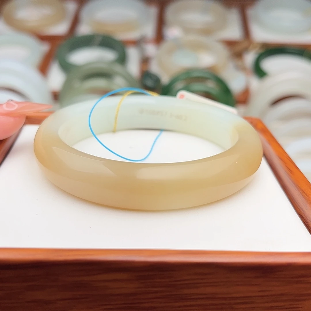 和田玉未镶嵌手镯54.8