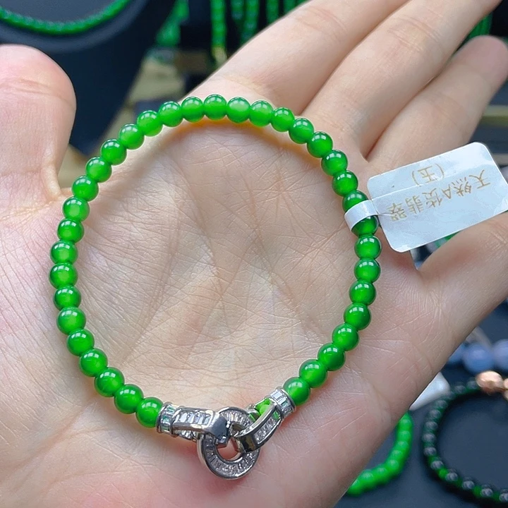 在***姐未镶嵌手链翡翠天然A货翡翠玻璃种正阳绿毕业级5