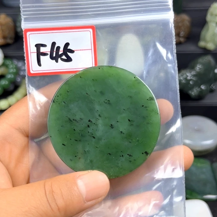 和田玉未镶嵌珠宝半成品