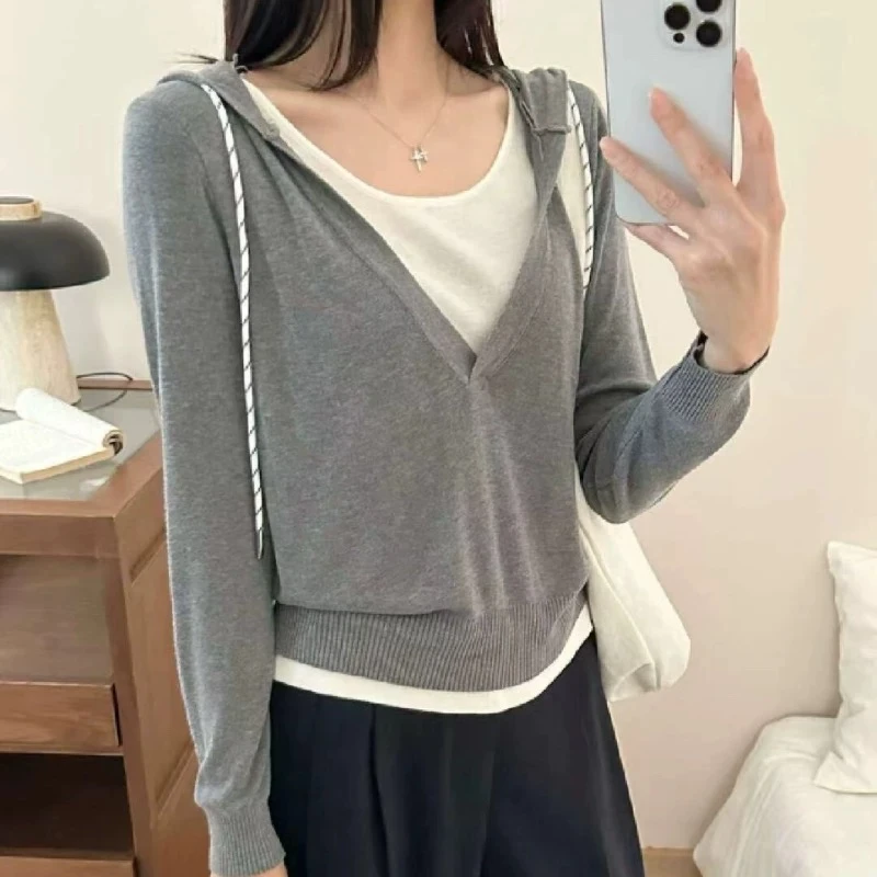 撞色连帽针织衫女2025春季新款假两件弹力上衣百搭显瘦毛衣小衫潮