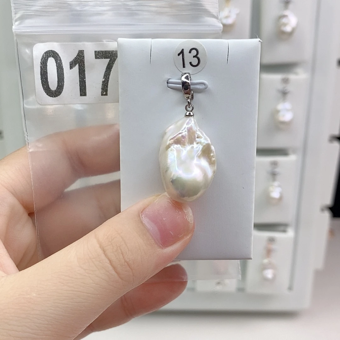 淡水珍珠合金颈饰