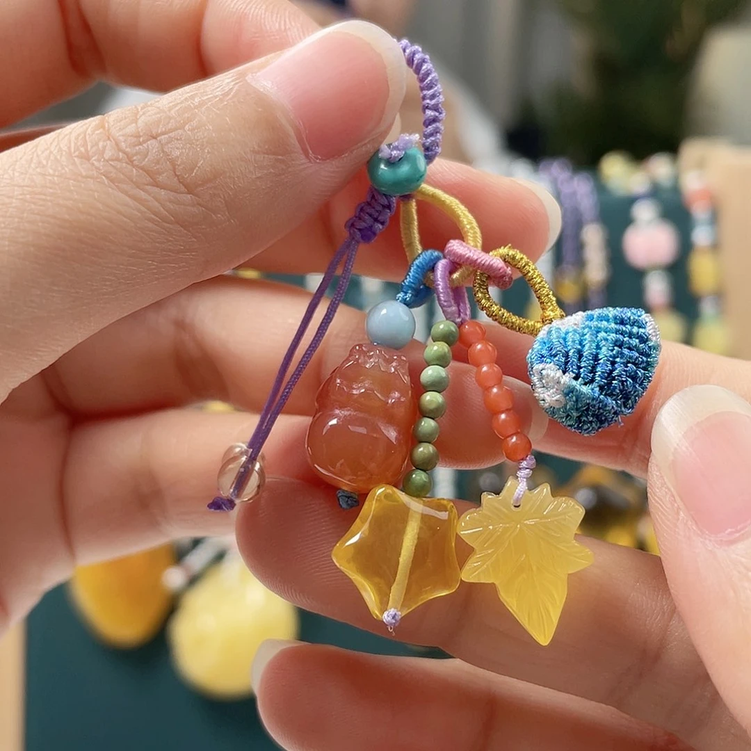 未镶嵌琥珀裸石琥珀吊坠