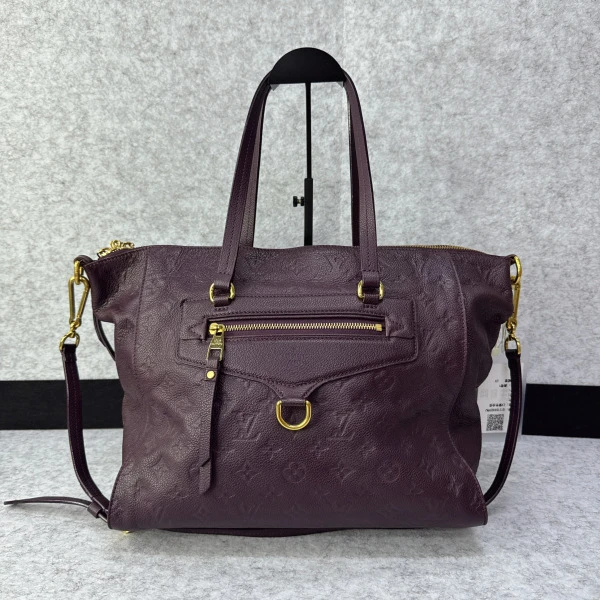 95新/路易威登/市场价16500/包包/250215XZ0015