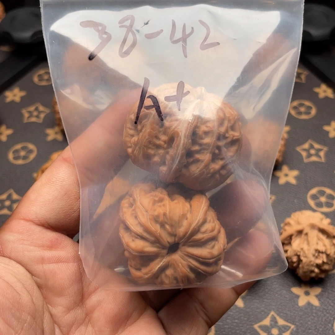 吊坠文玩核桃花****?元宝