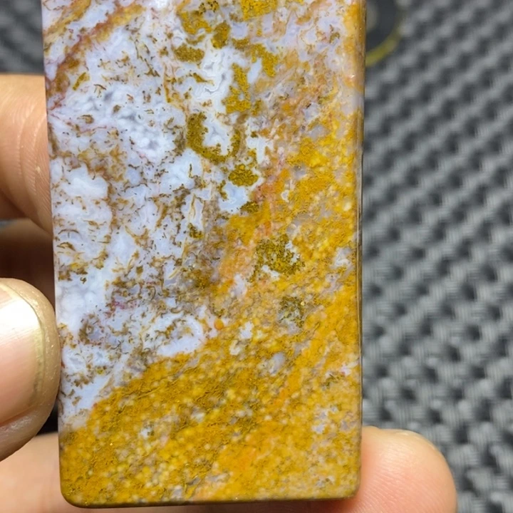 孙***娘玛瑙/玉髓未镶嵌玛瑙