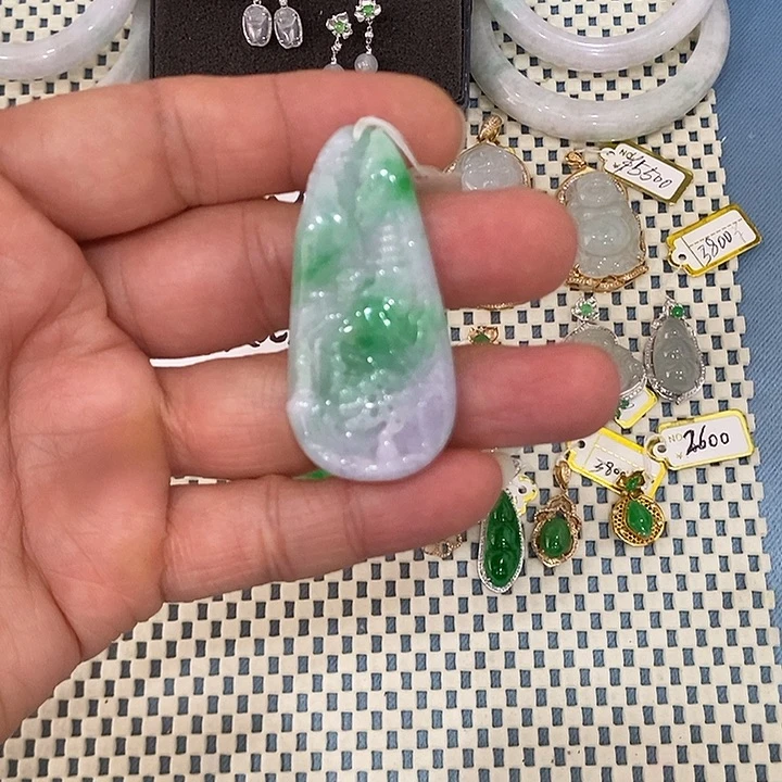 翡翠未镶嵌吊坠(不含链)