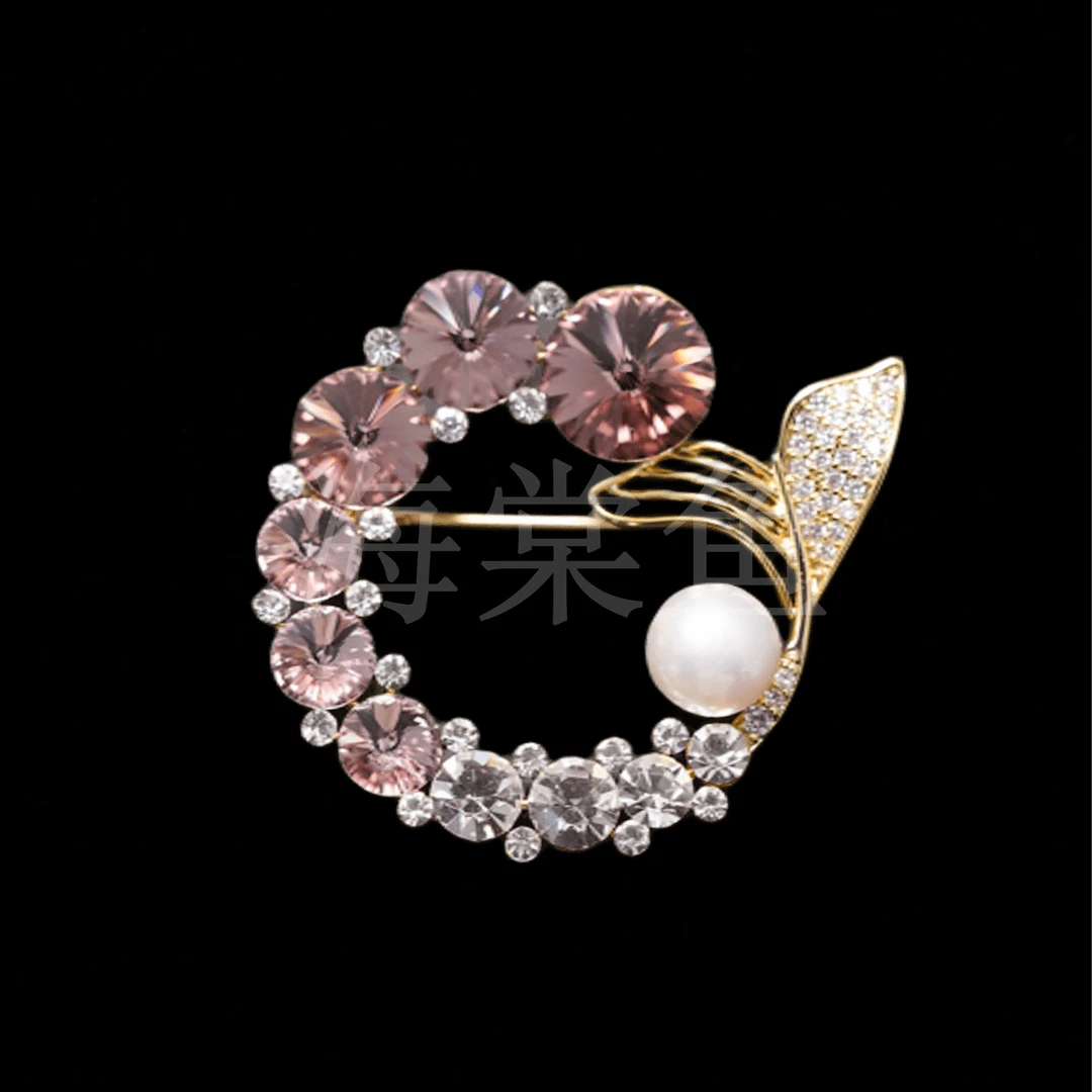 铜合金仿水晶胸针 时尚气质百搭紫色鱼尾胸针5249