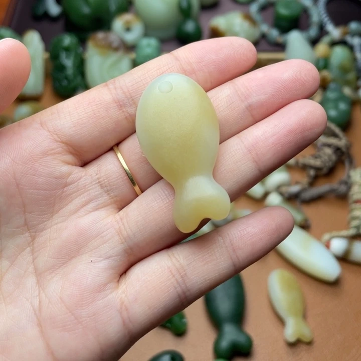 【闪购商品】和田玉未镶嵌颈饰二****妈