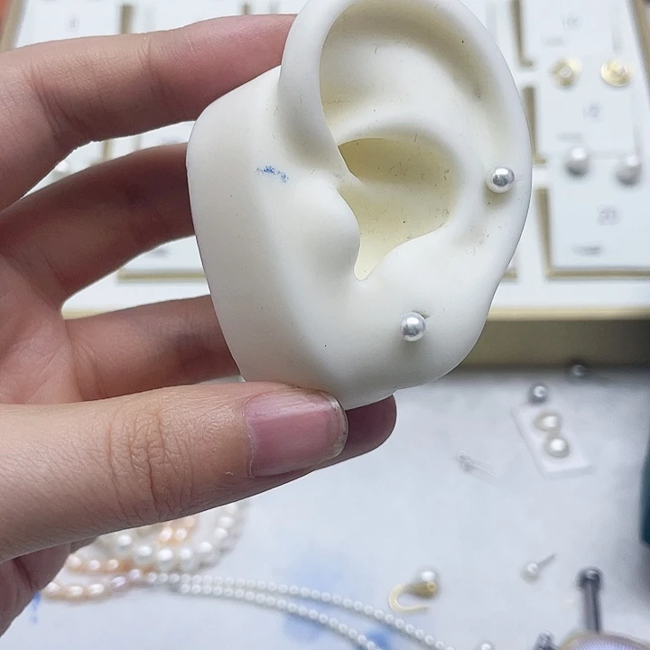 淡水珍珠耳饰银S925镶嵌叫****？