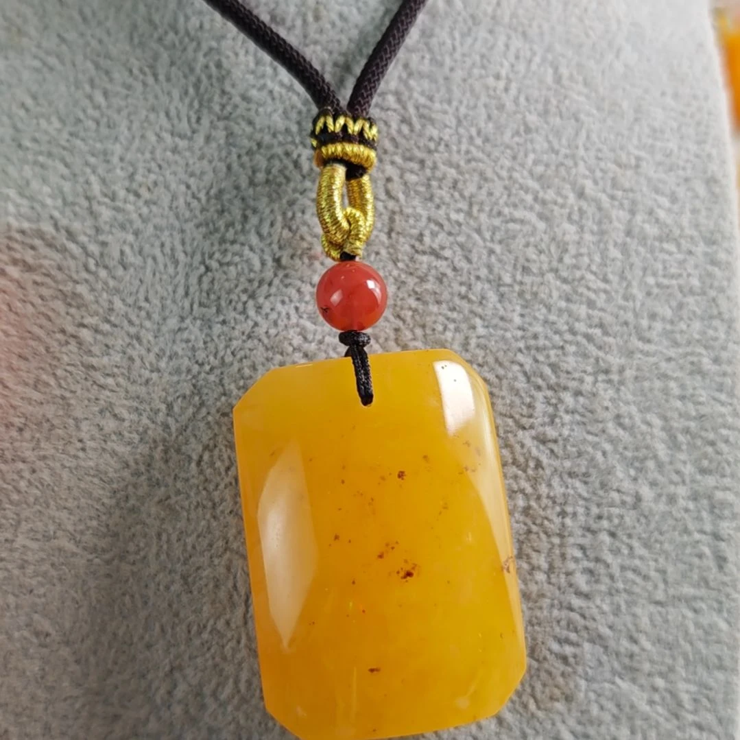 蜜蜡吊坠(赠链)未镶嵌