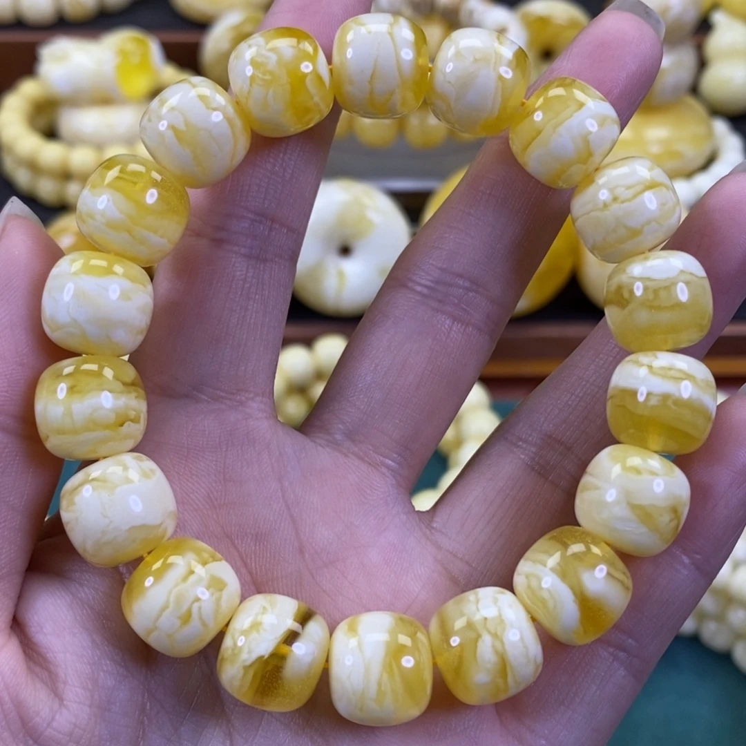 琥珀裸石未镶嵌同料手串