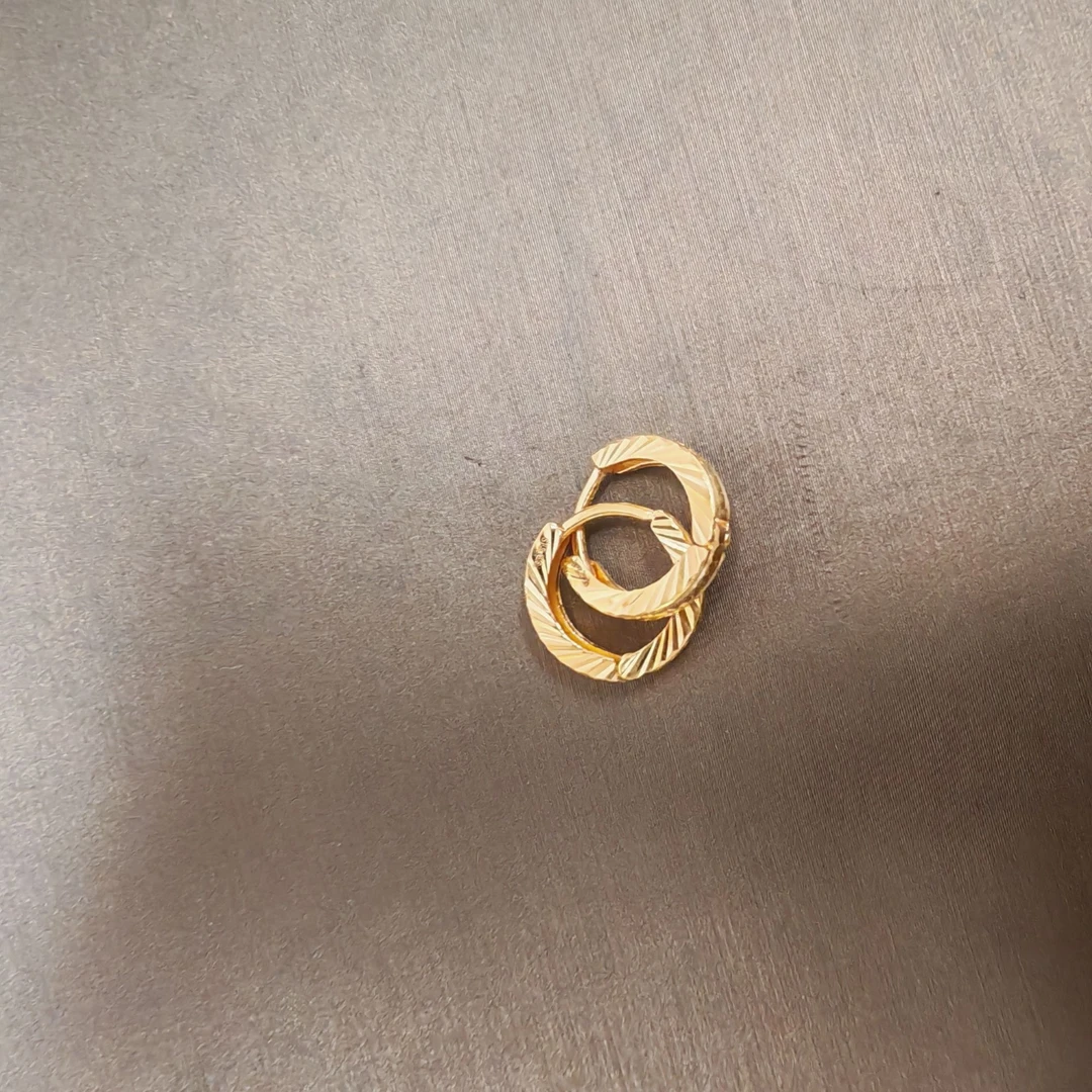 SUNFEEL/赛菲尔【三店】投资工艺金时尚耳扣5GE00464