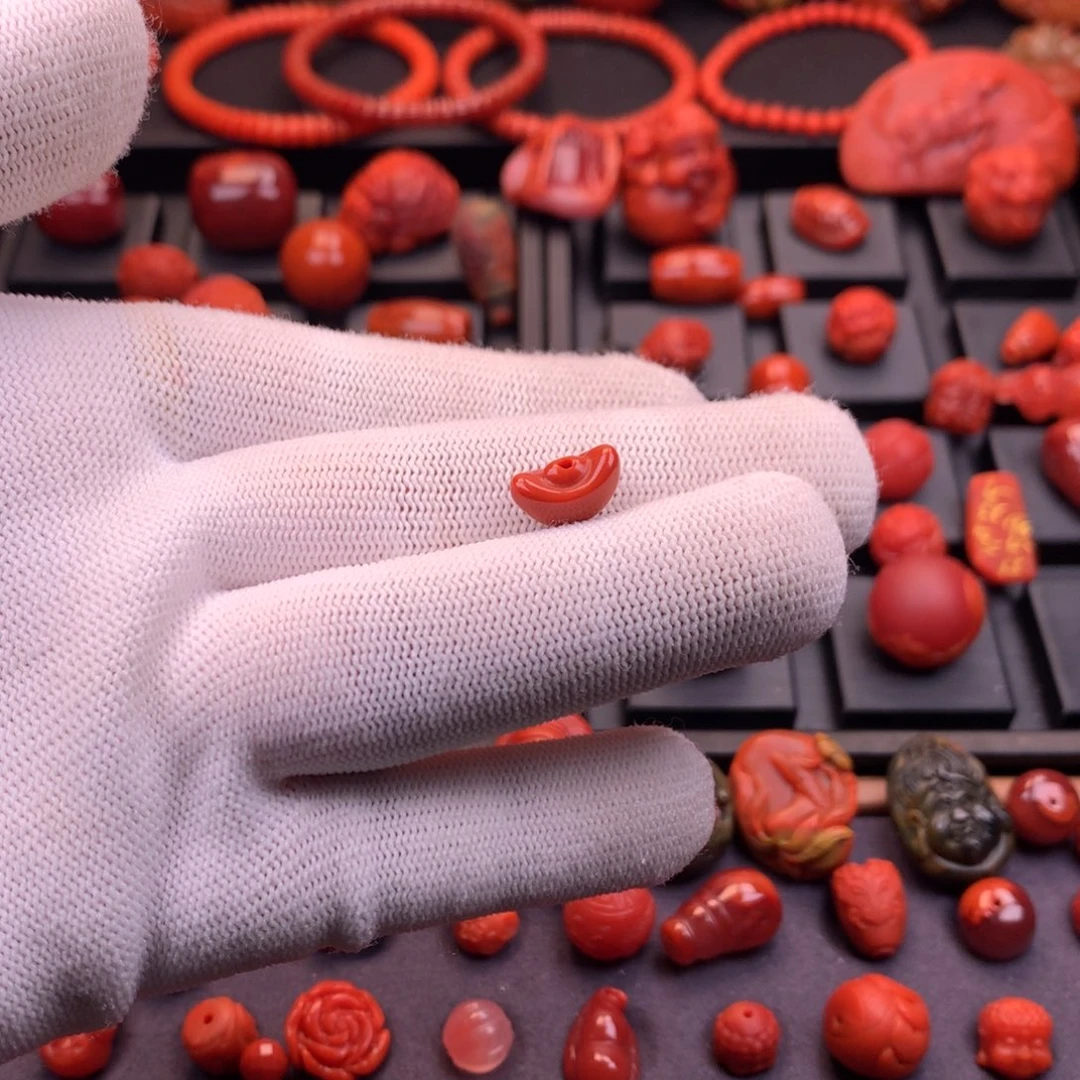 南红玛瑙未镶嵌南红精工柿子红小元宝7.3mm