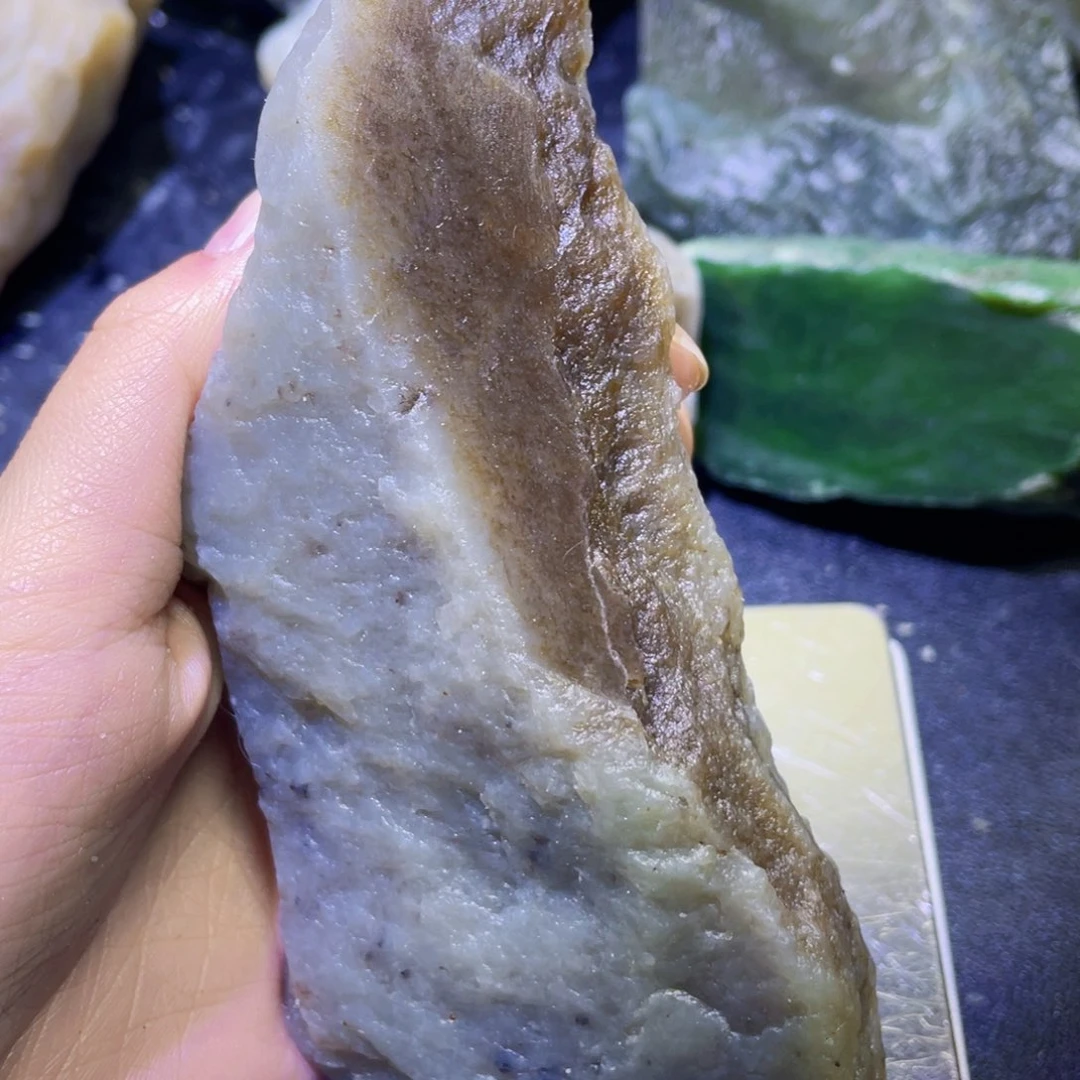 未镶嵌和田玉（糖玉）珠宝半成品