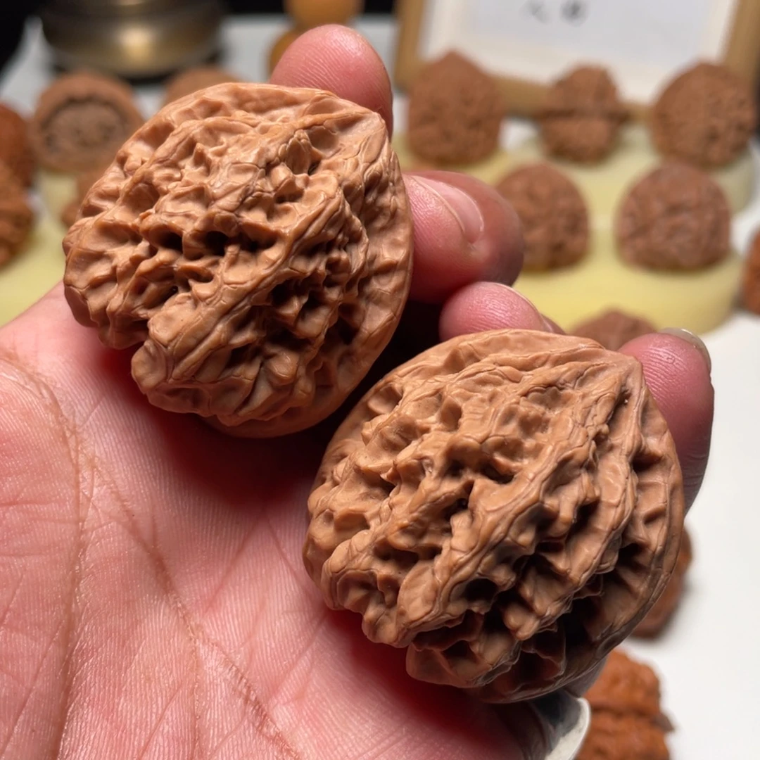 吊坠文玩核桃野牛