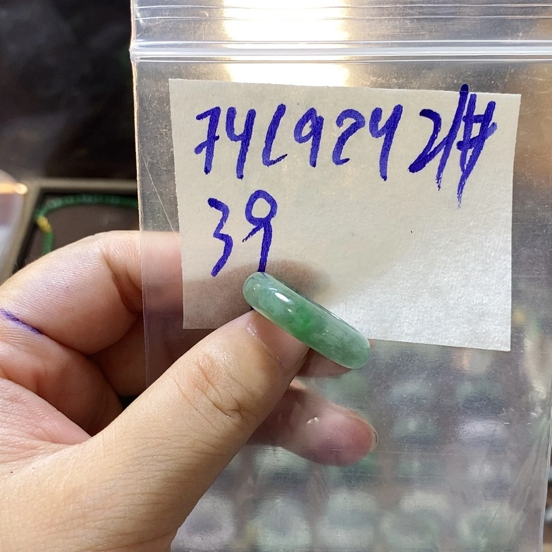 未镶嵌定制翡翠天**婆
