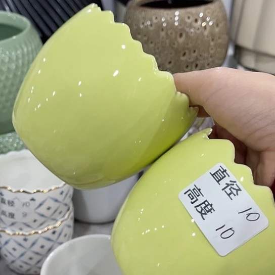 多肉绿植陶瓷花盆9.9包邮，有孔