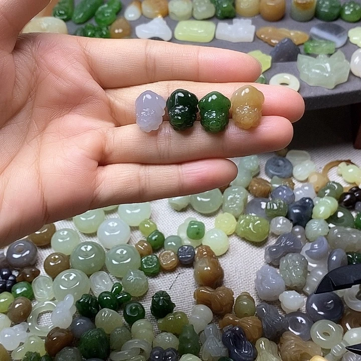 未镶嵌和田玉挂件貔貅128一个多样性发其一