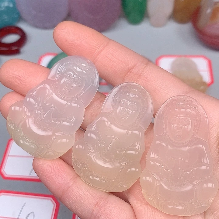 吃***福玛瑙/玉髓未镶嵌颈饰