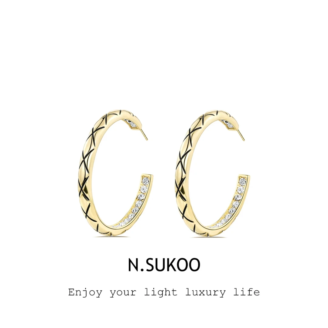 铜合金合成锆石耳饰 E0473时尚休闲格纹素款欧美金色复古ins圈圈