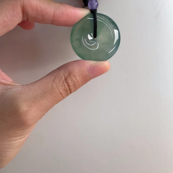 颈饰未镶嵌翡翠….