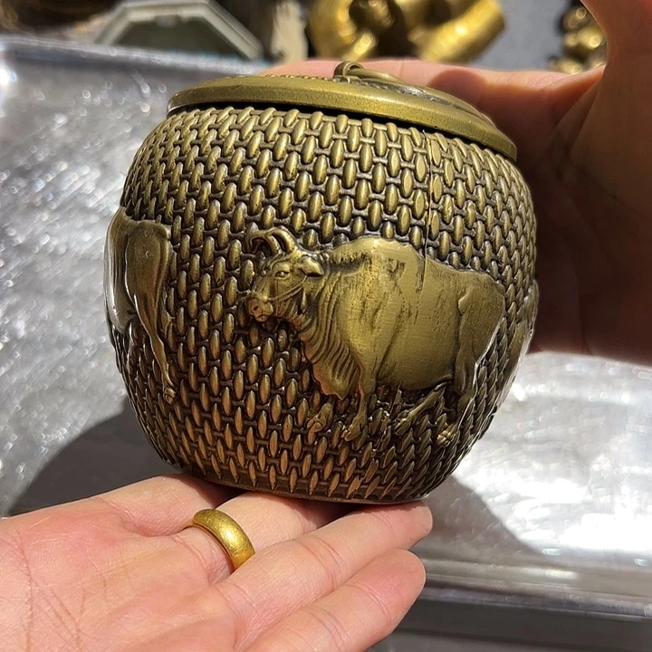 启***程微瑕疵黄铜摆件工艺品