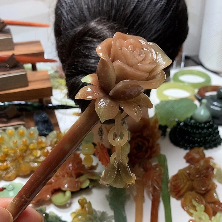 ****邓蛇纹石玉未镶嵌发饰