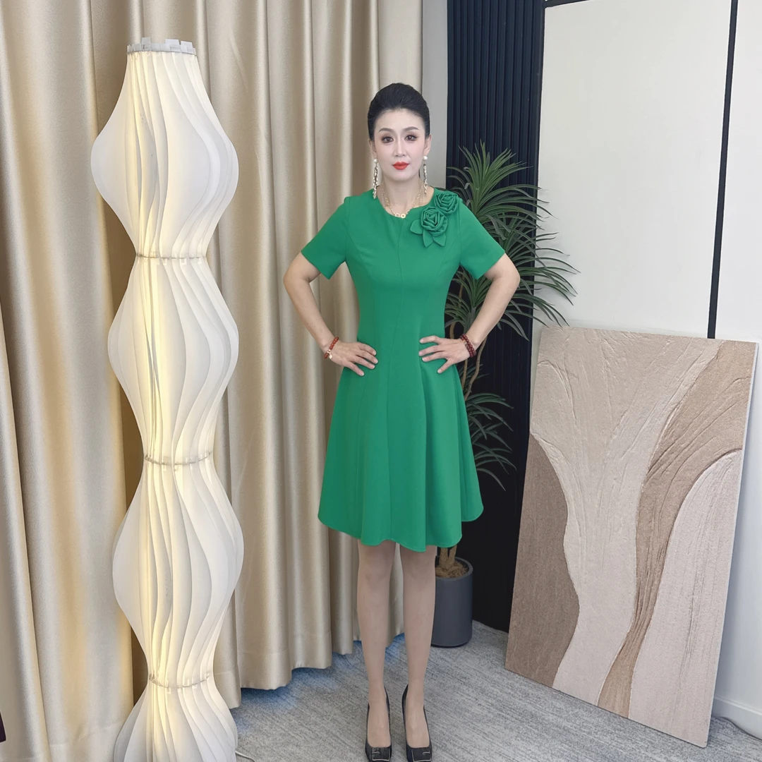 D882女装连衣裙显瘦气质轻奢时尚百搭复古收腰名媛显瘦气质轻奢
