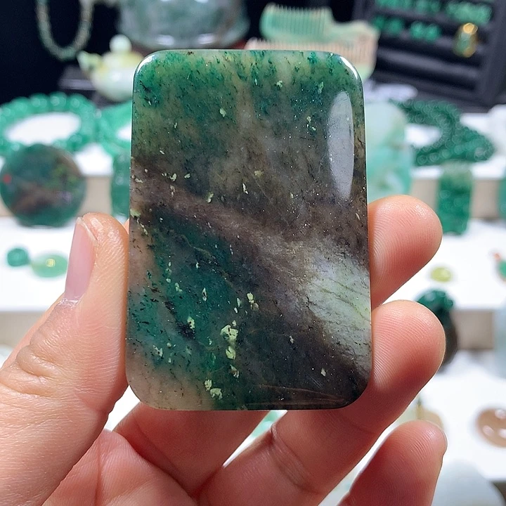 未镶嵌独山玉颈饰