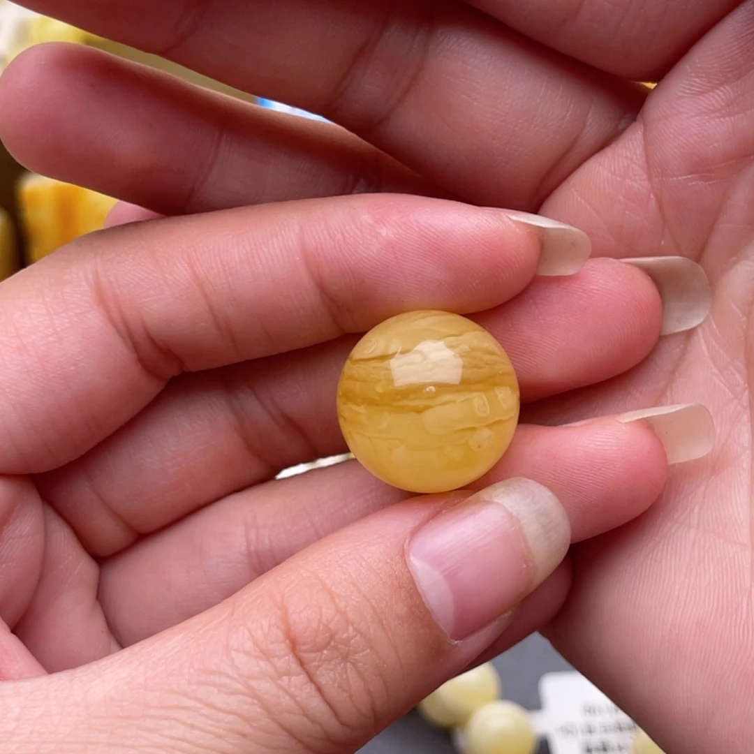 裸石琥珀未镶嵌小****?蜜蜡圆珠梦微瑕