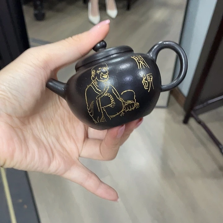 茶壶紫砂全手工打造