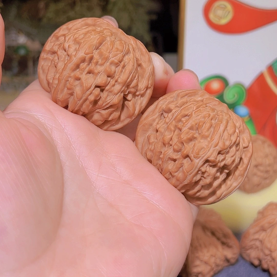 文玩核桃吊坠吴*汉高楼43