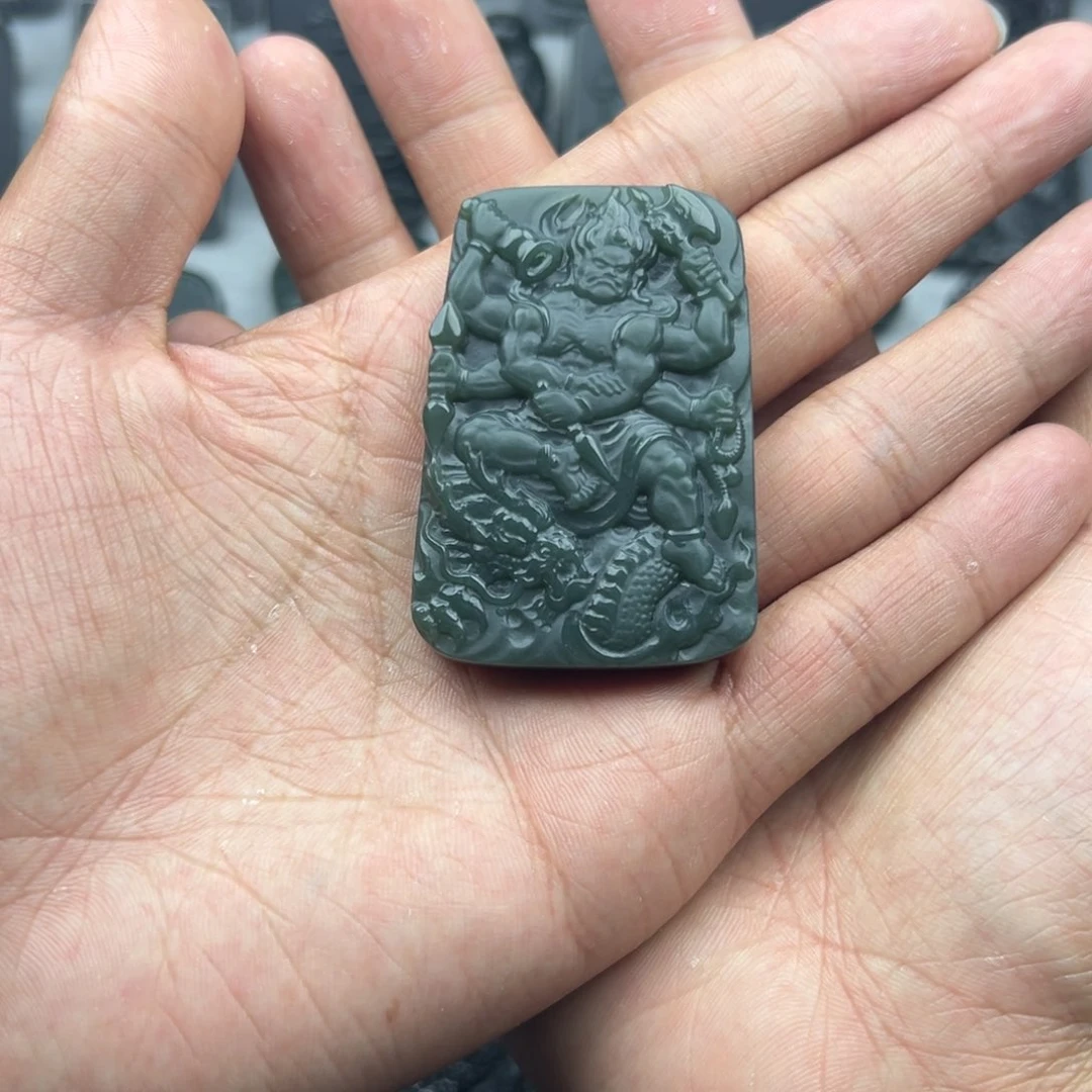 和田玉颈饰未镶嵌稻***时