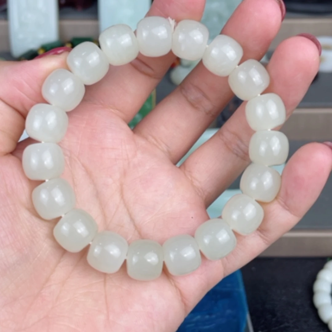 【闪购商品】颈饰未镶嵌和田玉