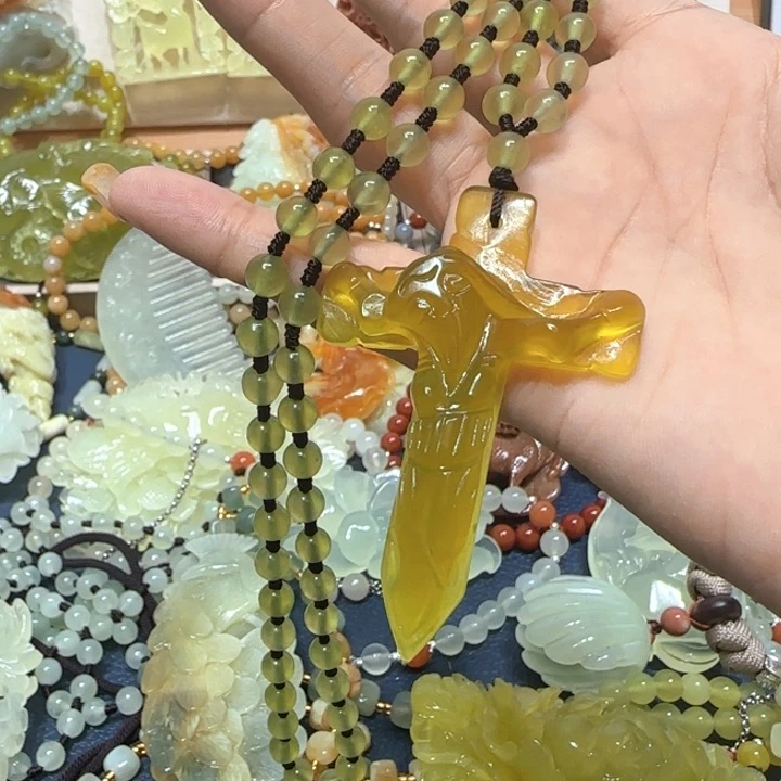 合金蛇纹石玉吊坠冉**奶