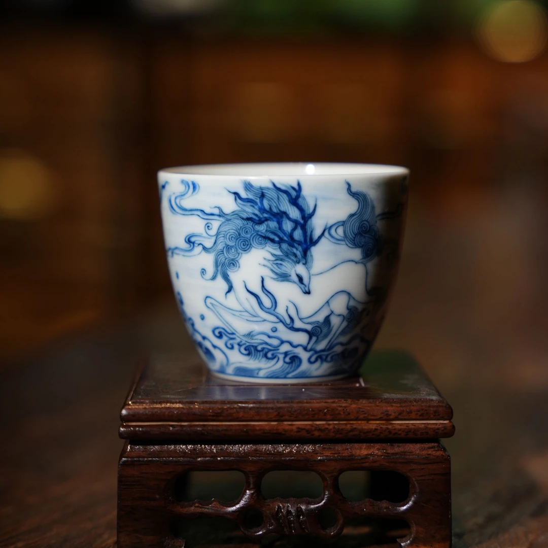 Zhong’s Kiln/钟家窑柴窑青花国风系列白泽主人杯