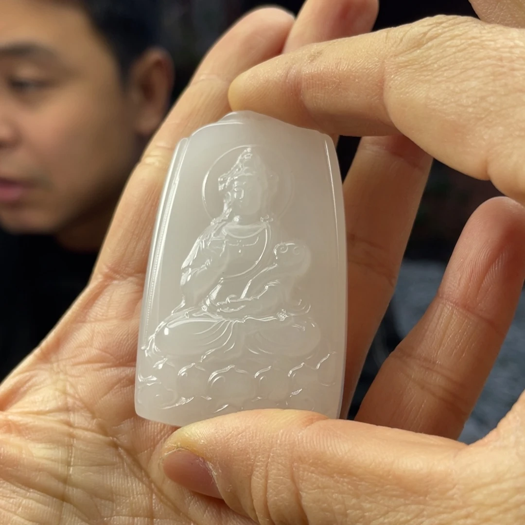 石英质玉未镶嵌颈饰戈壁玉精品观音