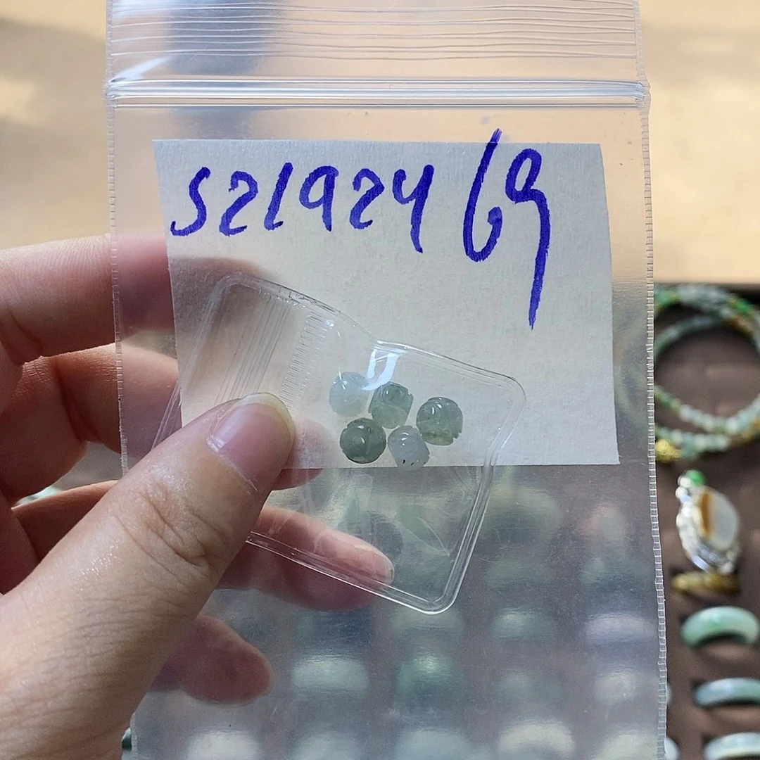 未镶嵌定制翡翠萍*
