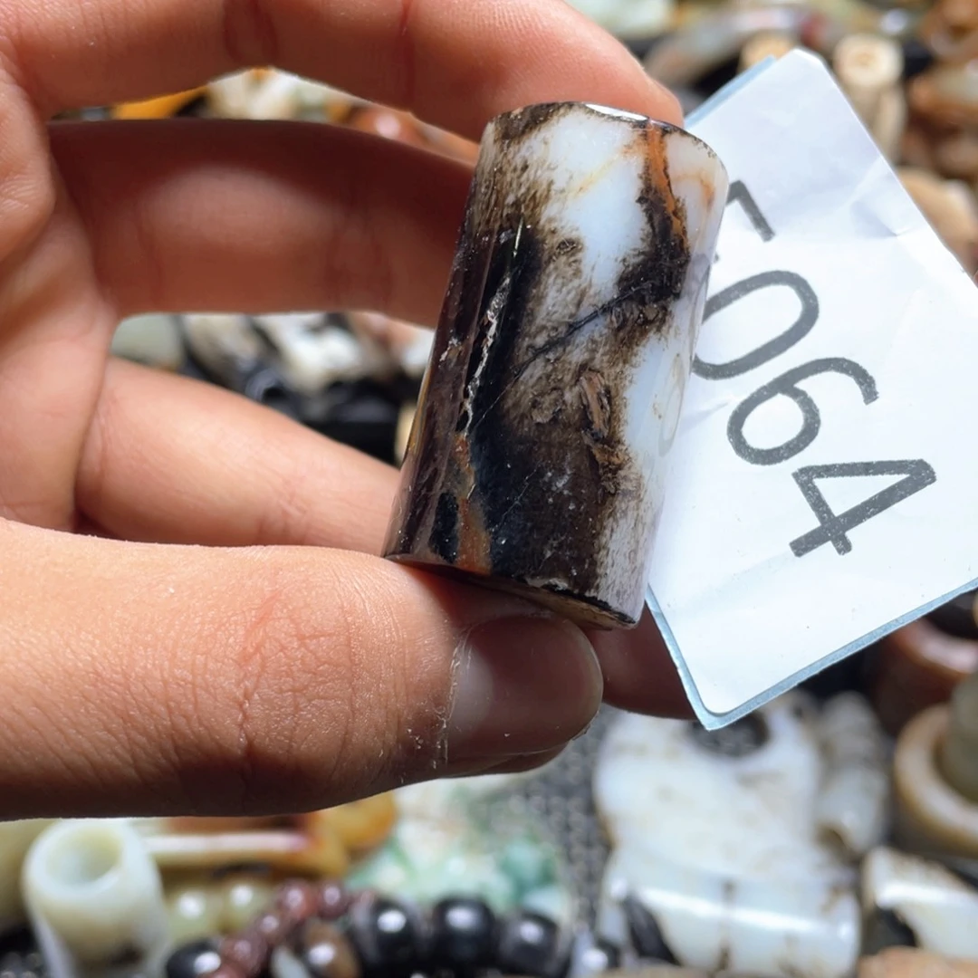 和田玉（糖玉）挂件未镶嵌